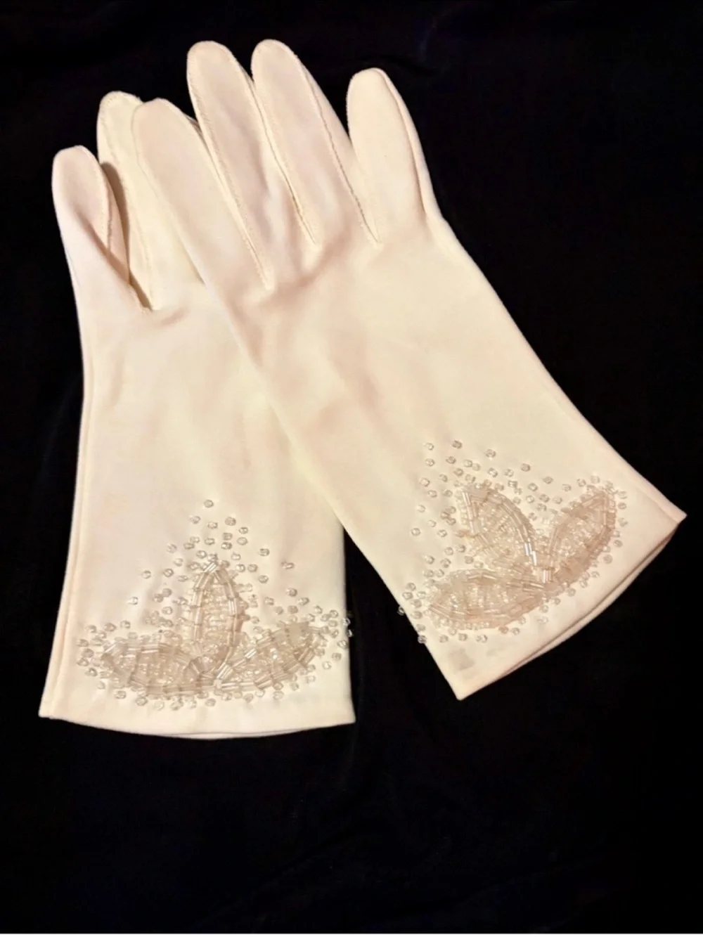 Elegant Hand Beaded Ivory Women's Gloves Vintage